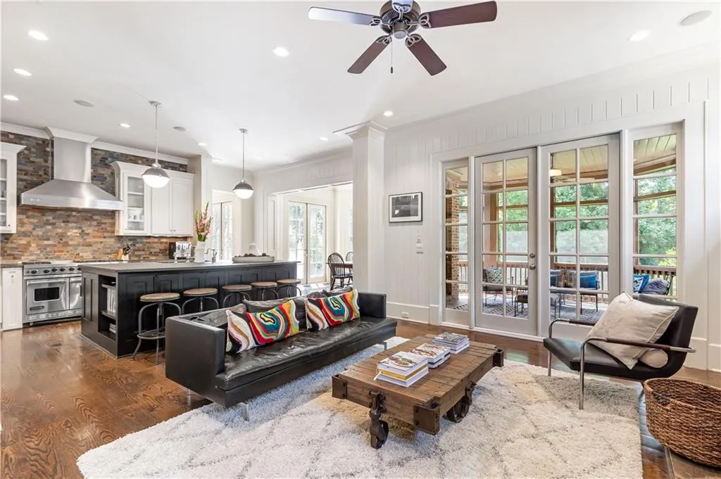 765 Brook Park Place, Atlanta, Georgia 30342, 6 Bedrooms Bedrooms, ,6 BathroomsBathrooms,Residential,Sold,765 Brook Park Place,7248631