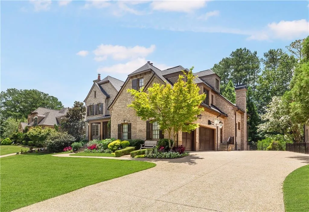765 Brook Park Place, Atlanta, Georgia 30342, 6 Bedrooms Bedrooms, ,6 BathroomsBathrooms,Residential,Sold,765 Brook Park Place,7248631