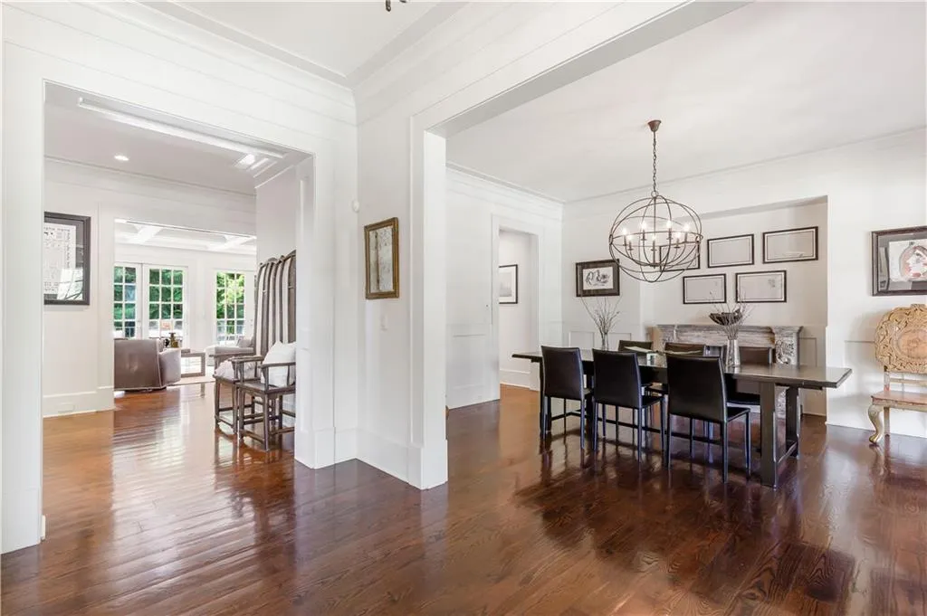 765 Brook Park Place, Atlanta, Georgia 30342, 6 Bedrooms Bedrooms, ,6 BathroomsBathrooms,Residential,Sold,765 Brook Park Place,7248631
