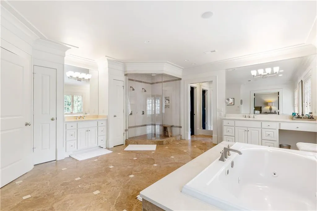 765 Brook Park Place, Atlanta, Georgia 30342, 6 Bedrooms Bedrooms, ,6 BathroomsBathrooms,Residential,Sold,765 Brook Park Place,7248631