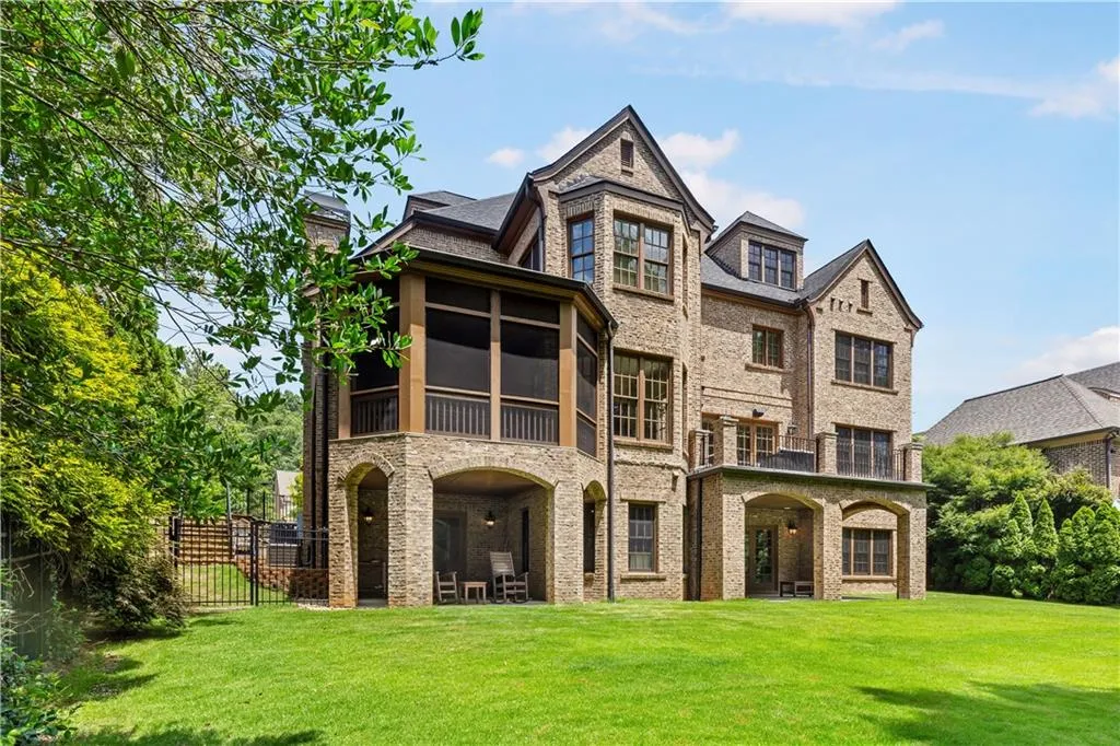 765 Brook Park Place, Atlanta, Georgia 30342, 6 Bedrooms Bedrooms, ,6 BathroomsBathrooms,Residential,Sold,765 Brook Park Place,7248631