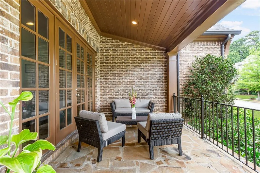 765 Brook Park Place, Atlanta, Georgia 30342, 6 Bedrooms Bedrooms, ,6 BathroomsBathrooms,Residential,Sold,765 Brook Park Place,7248631