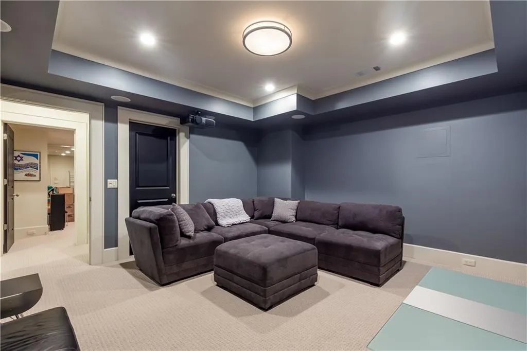 765 Brook Park Place, Atlanta, Georgia 30342, 6 Bedrooms Bedrooms, ,6 BathroomsBathrooms,Residential,Sold,765 Brook Park Place,7248631