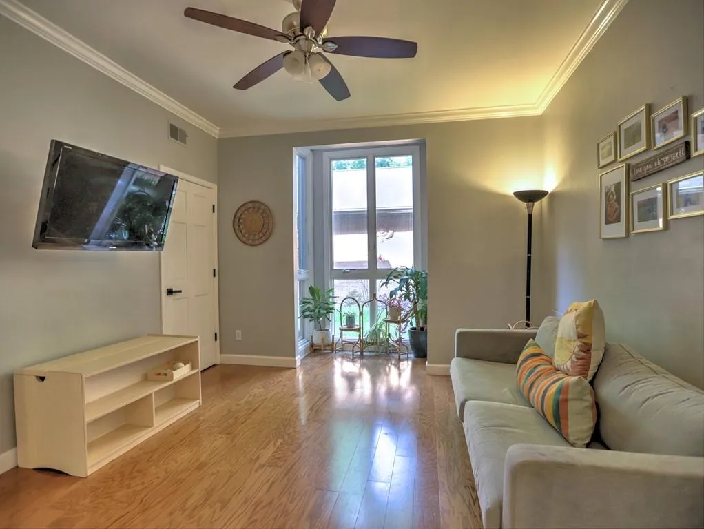 18 Willow Glen Ne Unit 18, Atlanta, Georgia 30342, 4 Bedrooms Bedrooms, ,3 BathroomsBathrooms,Residential,Sold,18 Willow Glen Ne Unit 18,7274446