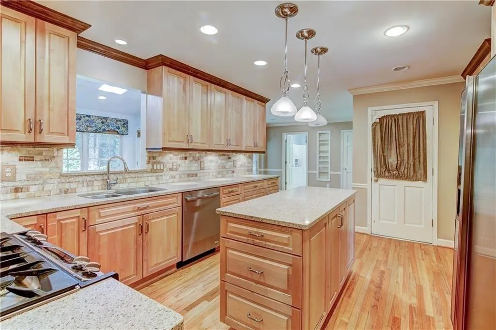 400 Otter Creek Court, Sandy Springs, Georgia 30328, 4 Bedrooms Bedrooms, ,3 BathroomsBathrooms,Residential,Sold,400 Otter Creek Court,6113418 400 Otter Creek Court, Sandy Springs, Georgia 30328, 4 Bedrooms Bedrooms, ,3 BathroomsBathrooms,Residential,Sold,400 Otter Creek Court,6113418