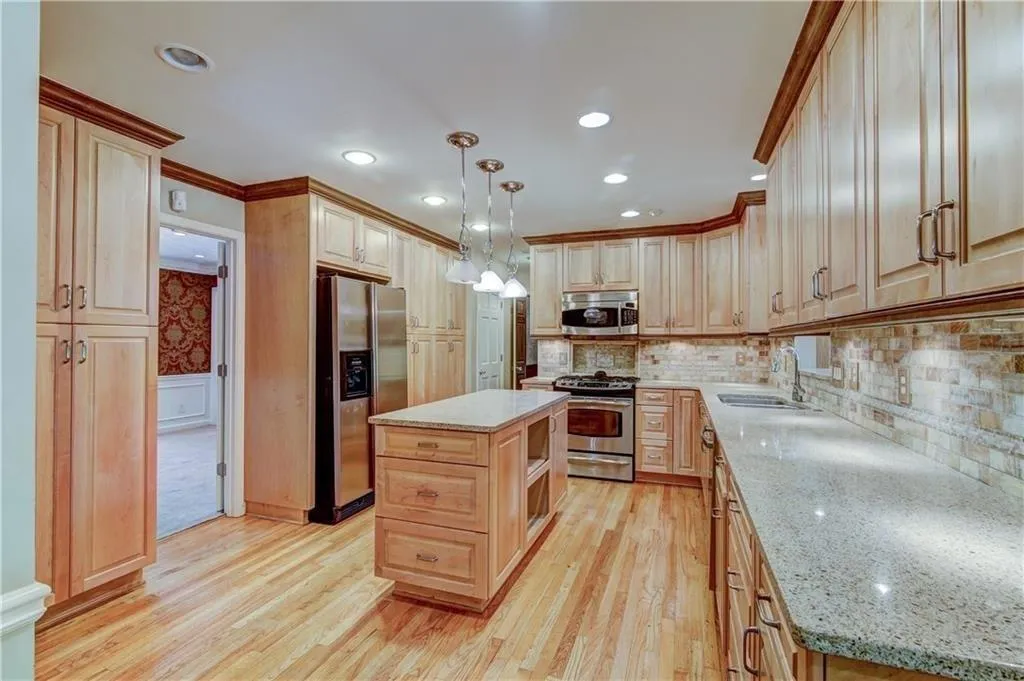 400 Otter Creek Court, Sandy Springs, Georgia 30328, 4 Bedrooms Bedrooms, ,3 BathroomsBathrooms,Residential,Sold,400 Otter Creek Court,6113418 400 Otter Creek Court, Sandy Springs, Georgia 30328, 4 Bedrooms Bedrooms, ,3 BathroomsBathrooms,Residential,Sold,400 Otter Creek Court,6113418