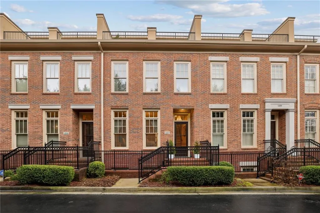 1207 Riverscall Lane Unit 64, Atlanta, Georgia 30339, 4 Bedrooms Bedrooms, ,4 BathroomsBathrooms,Residential,Sold,1207 Riverscall Lane Unit 64,7178895