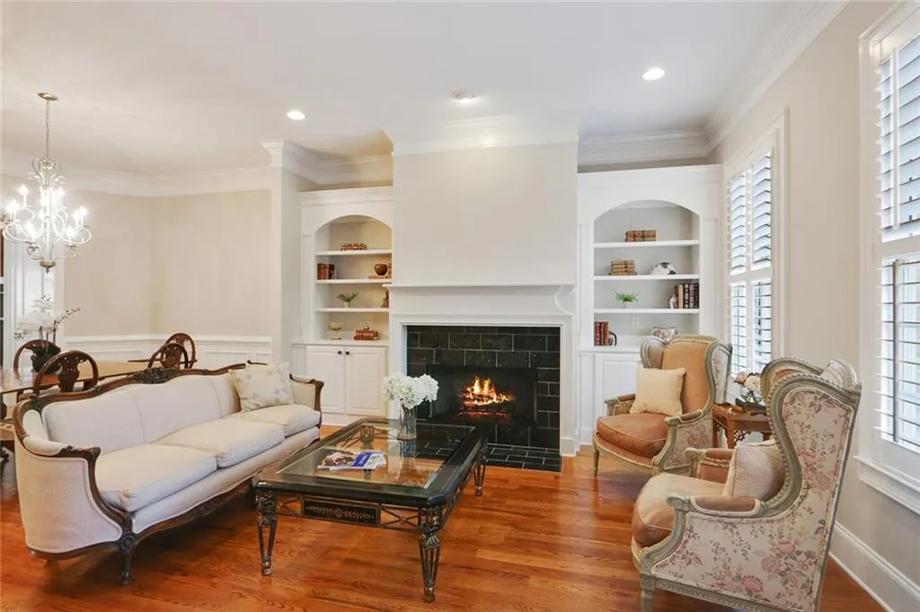 925 Persimmon Point, Sandy Springs, Georgia 30328, 2 Bedrooms Bedrooms, ,2 BathroomsBathrooms,Residential,Sold,925 Persimmon Point,6769832