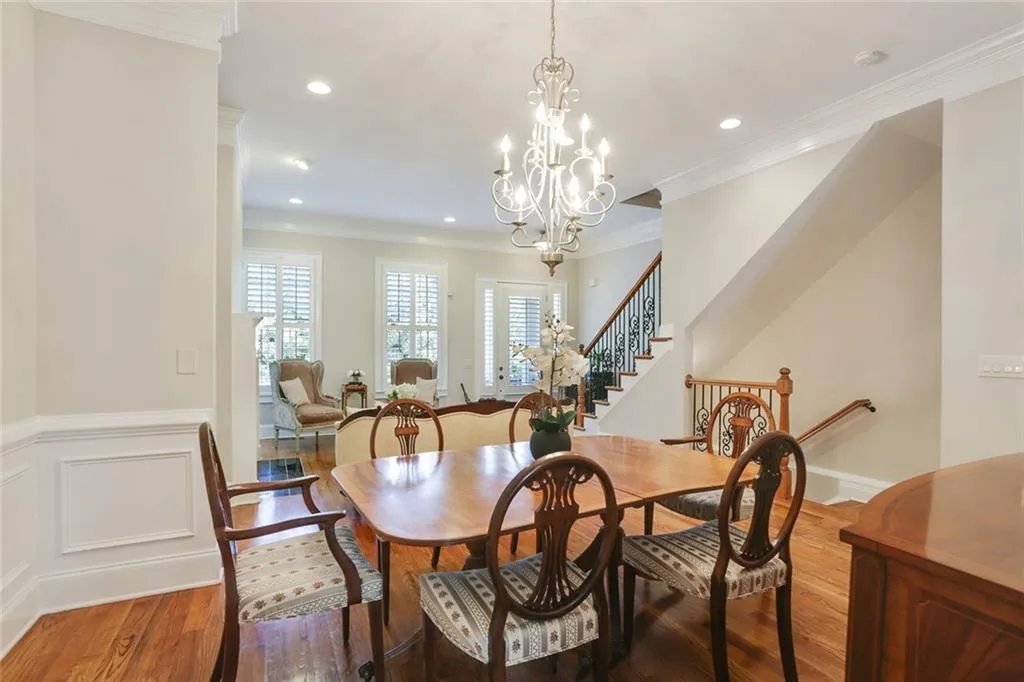 925 Persimmon Point, Sandy Springs, Georgia 30328, 2 Bedrooms Bedrooms, ,2 BathroomsBathrooms,Residential,Sold,925 Persimmon Point,6769832