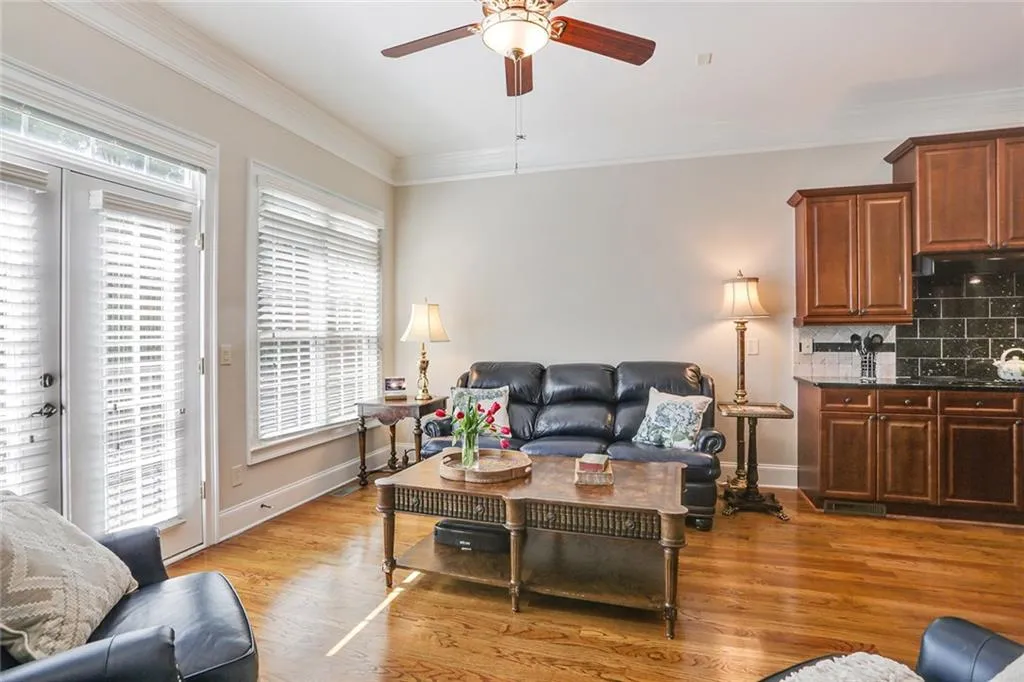 925 Persimmon Point, Sandy Springs, Georgia 30328, 2 Bedrooms Bedrooms, ,2 BathroomsBathrooms,Residential,Sold,925 Persimmon Point,6769832