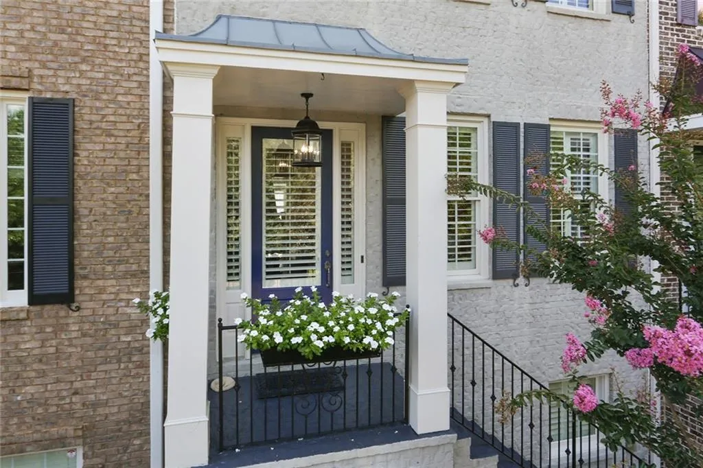 925 Persimmon Point, Sandy Springs, Georgia 30328, 2 Bedrooms Bedrooms, ,2 BathroomsBathrooms,Residential,Sold,925 Persimmon Point,6769832