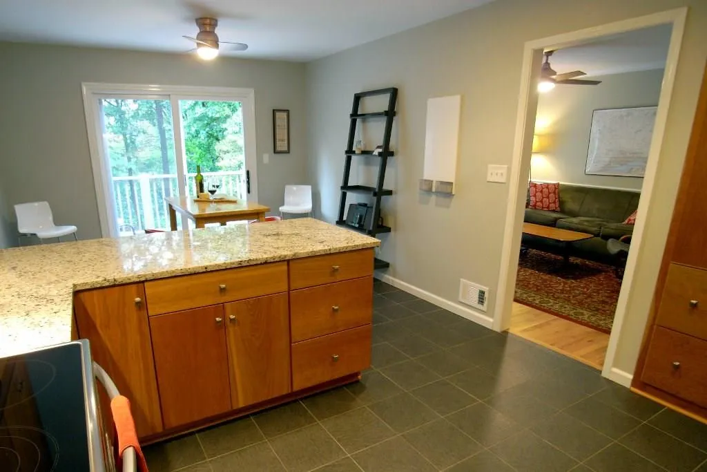 279 The South Chace Unit 279, Sandy Springs, Georgia 30328, 3 Bedrooms Bedrooms, ,2 BathroomsBathrooms,Residential,Sold,279 The South Chace Unit 279,5868039