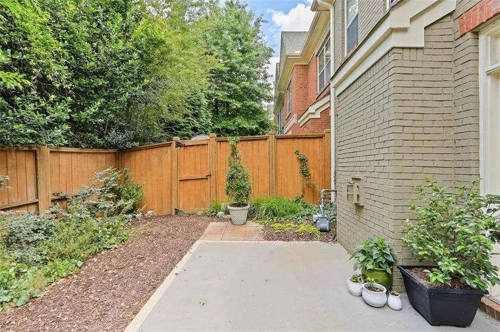 7720 Glisten Avenue Unit 295, Atlanta, Georgia 30328, 3 Bedrooms Bedrooms, ,2 BathroomsBathrooms,Residential,Sold,7720 Glisten Avenue Unit 295,6893023