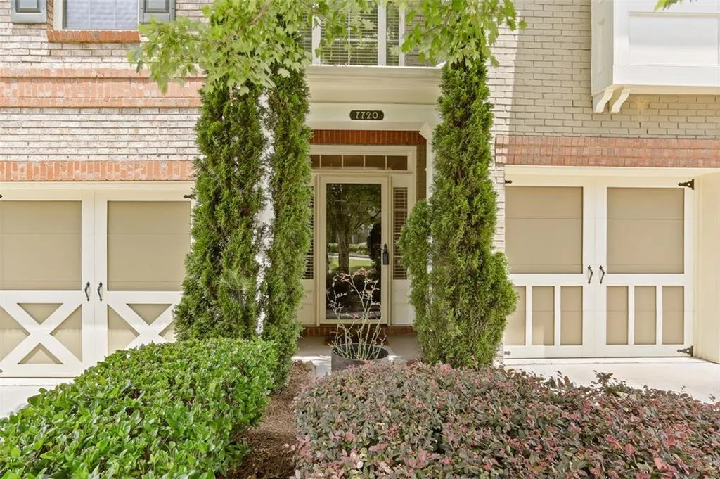 7720 Glisten Avenue Unit 295, Atlanta, Georgia 30328, 3 Bedrooms Bedrooms, ,2 BathroomsBathrooms,Residential,Sold,7720 Glisten Avenue Unit 295,6893023