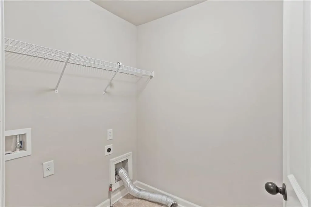 7720 Glisten Avenue Unit 295, Atlanta, Georgia 30328, 3 Bedrooms Bedrooms, ,2 BathroomsBathrooms,Residential,Sold,7720 Glisten Avenue Unit 295,6893023