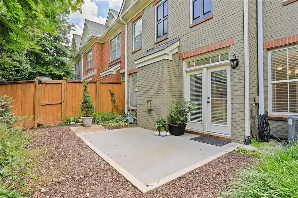 7720 Glisten Avenue Unit 295, Atlanta, Georgia 30328, 3 Bedrooms Bedrooms, ,2 BathroomsBathrooms,Residential,Sold,7720 Glisten Avenue Unit 295,6893023