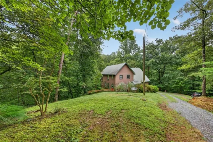 170 Oak Ridge Trail, Ellijay, Georgia 30536