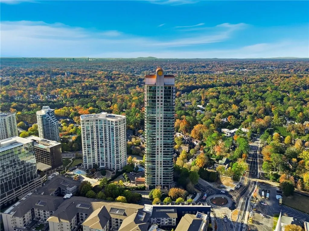 Nearby green escape at Chastain Park, trails, golf & open air concerts.