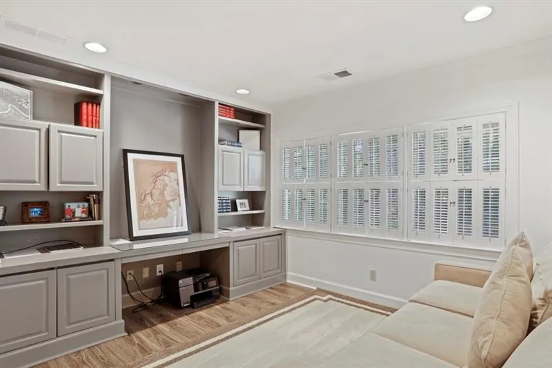 5500 Glen Errol Road, Atlanta, Georgia 30327, 5 Bedrooms Bedrooms, ,4 BathroomsBathrooms,Residential,Sold,5500 Glen Errol Road,6641137