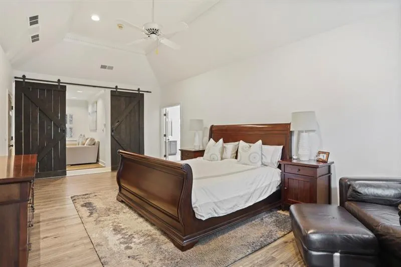 5500 Glen Errol Road, Atlanta, Georgia 30327, 5 Bedrooms Bedrooms, ,4 BathroomsBathrooms,Residential,Sold,5500 Glen Errol Road,6641137