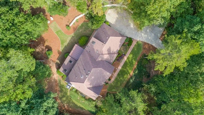 5500 Glen Errol Road, Atlanta, Georgia 30327, 5 Bedrooms Bedrooms, ,4 BathroomsBathrooms,Residential,Sold,5500 Glen Errol Road,6641137