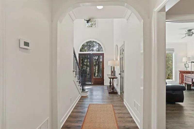 5500 Glen Errol Road, Atlanta, Georgia 30327, 5 Bedrooms Bedrooms, ,4 BathroomsBathrooms,Residential,Sold,5500 Glen Errol Road,6641137