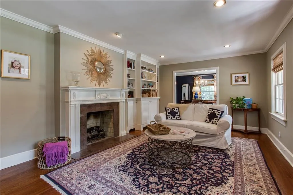 548 E Wesley Road Ne, Atlanta, Georgia 30305, 3 Bedrooms Bedrooms, ,2 BathroomsBathrooms,Residential,Sold,548 E Wesley Road Ne,5983523