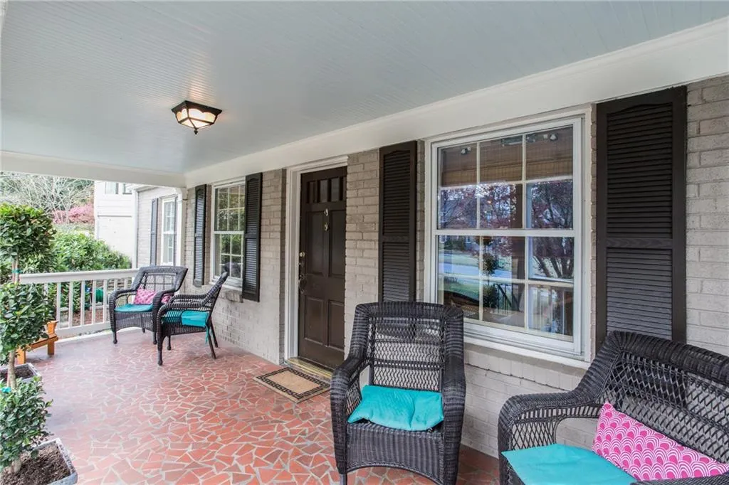 548 E Wesley Road Ne, Atlanta, Georgia 30305, 3 Bedrooms Bedrooms, ,2 BathroomsBathrooms,Residential,Sold,548 E Wesley Road Ne,5983523