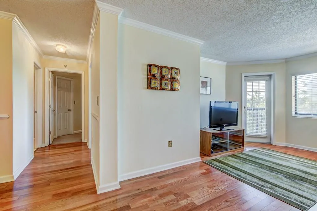 795 Hammond Drive Unit 406, Sandy Springs, Georgia 30328, 2 Bedrooms Bedrooms, ,1 BathroomBathrooms,Residential,Sold,795 Hammond Drive Unit 406,6040500