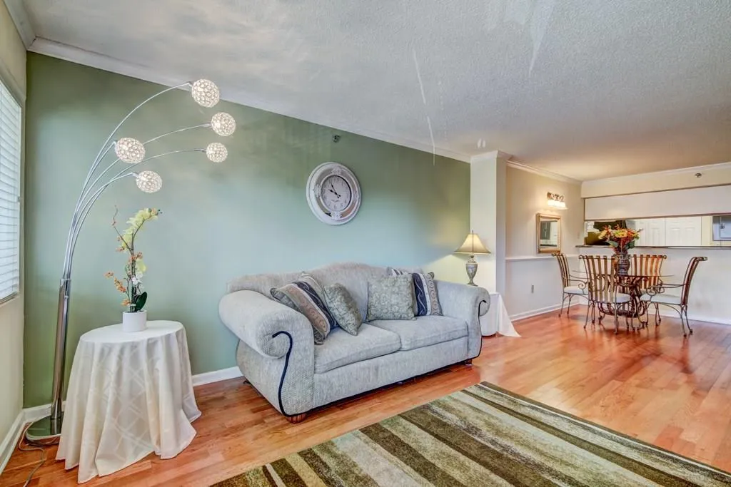 795 Hammond Drive Unit 406, Sandy Springs, Georgia 30328, 2 Bedrooms Bedrooms, ,1 BathroomBathrooms,Residential,Sold,795 Hammond Drive Unit 406,6040500
