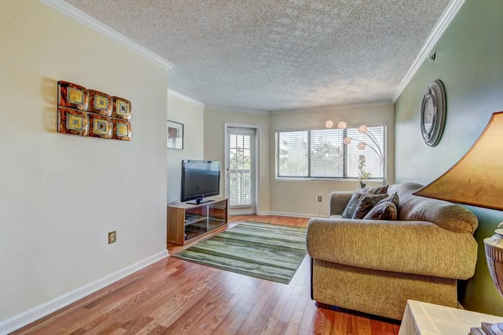 795 Hammond Drive Unit 406, Sandy Springs, Georgia 30328, 2 Bedrooms Bedrooms, ,1 BathroomBathrooms,Residential,Sold,795 Hammond Drive Unit 406,6040500