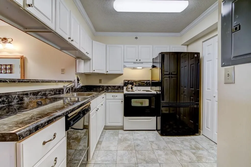 795 Hammond Drive Unit 406, Sandy Springs, Georgia 30328, 2 Bedrooms Bedrooms, ,1 BathroomBathrooms,Residential,Sold,795 Hammond Drive Unit 406,6040500