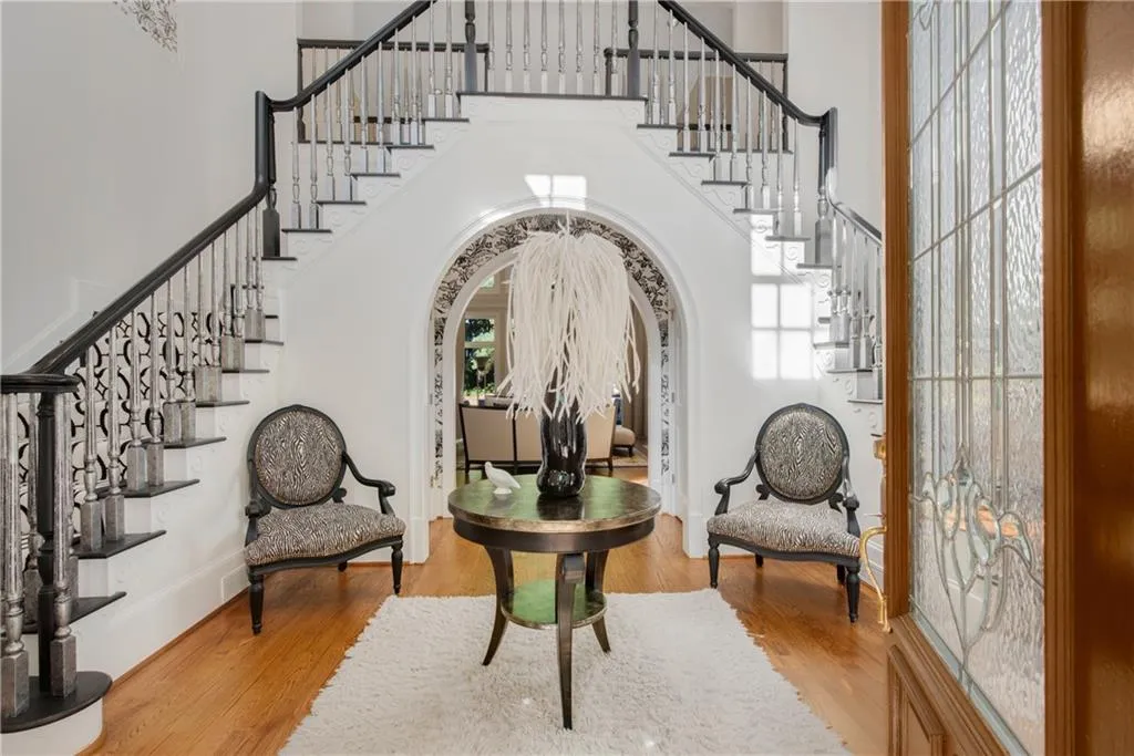 5950 Long Island Drive Nw, Atlanta, Georgia 30328, 5 Bedrooms Bedrooms, ,4 BathroomsBathrooms,Residential,For Sale,5950 Long Island Drive Nw,7655107