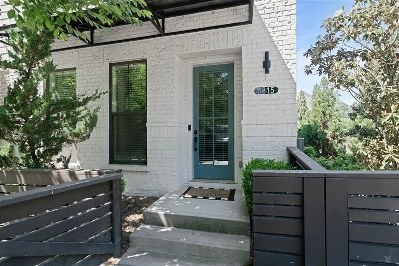 1815 La Dawn Lane Nw, Atlanta, Georgia 30318, 3 Bedrooms Bedrooms, ,3 BathroomsBathrooms,Residential,For Sale,1815 La Dawn Lane Nw,7643952
