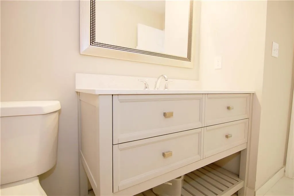 7500 Roswell Road Unit 92, Sandy Springs, Georgia 30350, 2 Bedrooms Bedrooms, ,2 BathroomsBathrooms,Residential,Sold,7500 Roswell Road Unit 92,6100589