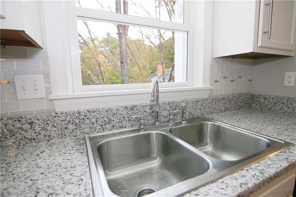 7500 Roswell Road Unit 92, Sandy Springs, Georgia 30350, 2 Bedrooms Bedrooms, ,2 BathroomsBathrooms,Residential,Sold,7500 Roswell Road Unit 92,6100589