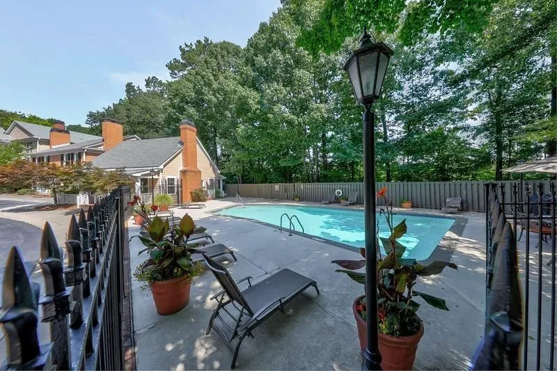 7500 Roswell Road Unit 92, Sandy Springs, Georgia 30350, 2 Bedrooms Bedrooms, ,2 BathroomsBathrooms,Residential,Sold,7500 Roswell Road Unit 92,6100589