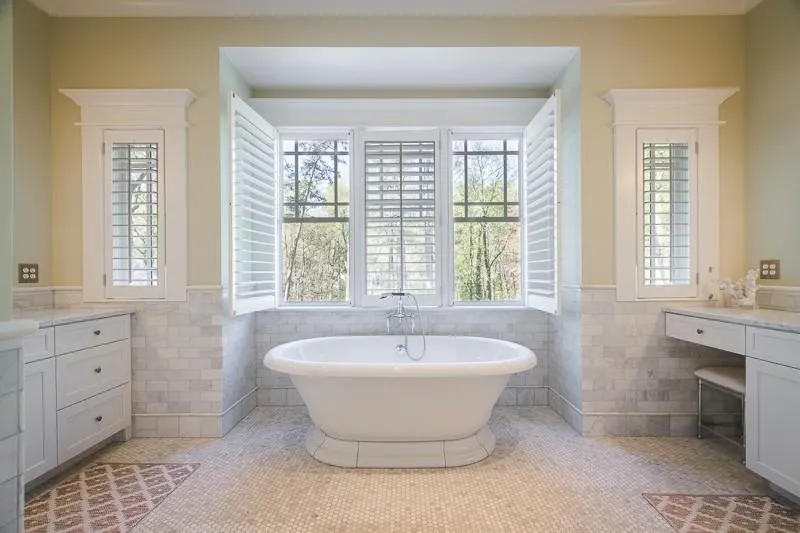 60 Forrest Lake Drive, Atlanta, Georgia 30327, 5 Bedrooms Bedrooms, ,6 BathroomsBathrooms,Residential,Sold,60 Forrest Lake Drive,5982320