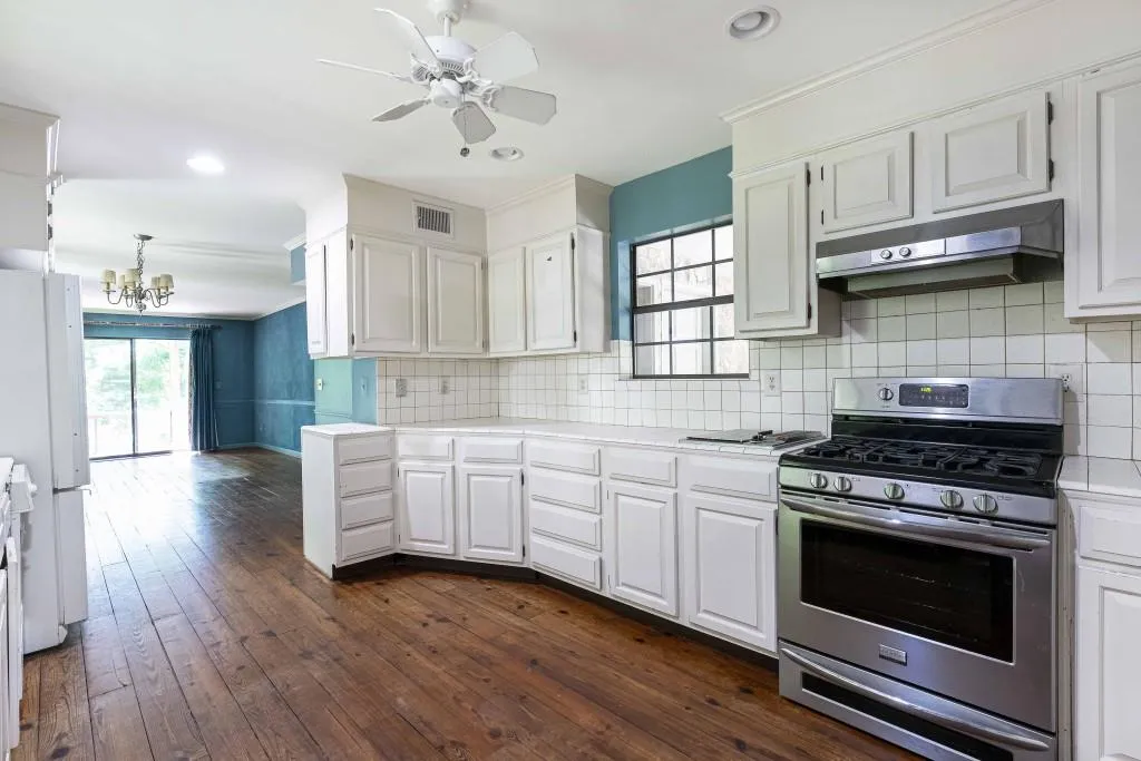64 River Park Drive, Sandy Springs, Georgia 30328, 4 Bedrooms Bedrooms, ,3 BathroomsBathrooms,Residential,Sold,64 River Park Drive,6859890