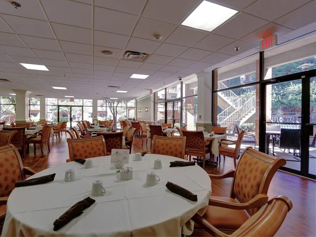 300 Johnson Ferry Road Unit B504, Atlanta, Georgia 30328, 1 Bedroom Bedrooms, ,1 BathroomBathrooms,Residential,Sold,300 Johnson Ferry Road Unit B504,5920359