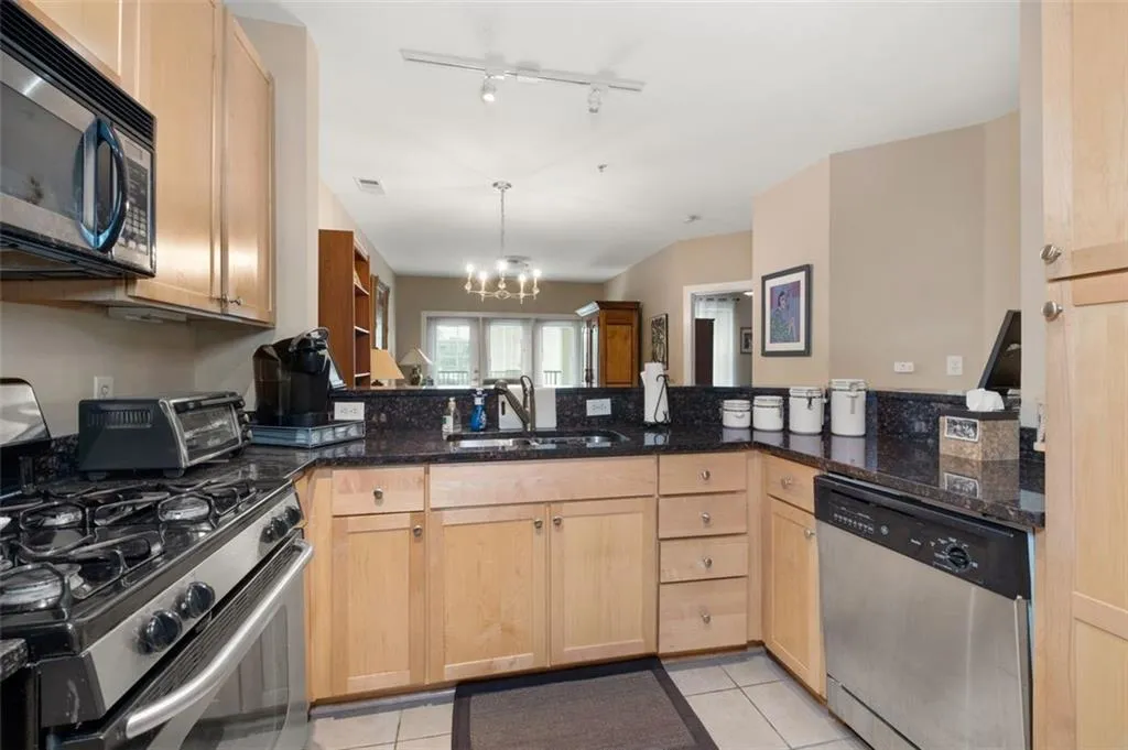 799 Hammond Drive Unit 213, Sandy Springs, Georgia 30328, 1 Bedroom Bedrooms, ,1 BathroomBathrooms,Residential,Sold,799 Hammond Drive Unit 213,7191162