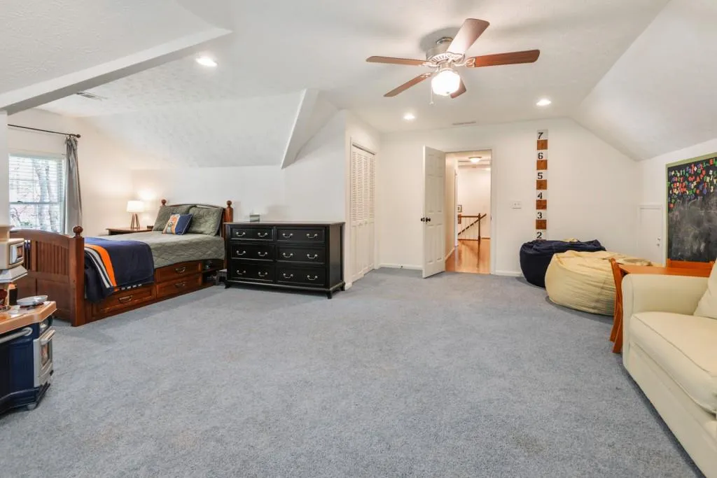 240 Drummen Court Ne, Sandy Springs, Georgia 30328, 5 Bedrooms Bedrooms, ,3 BathroomsBathrooms,Residential,Sold,240 Drummen Court Ne,6705041