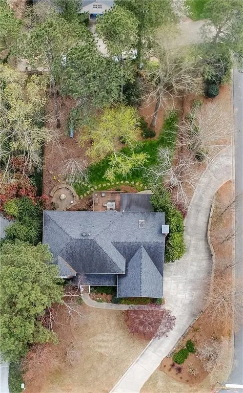 1745 Redbourne Drive, Sandy Springs, Georgia 30350, 5 Bedrooms Bedrooms, ,4 BathroomsBathrooms,Residential,Sold,1745 Redbourne Drive,5986733