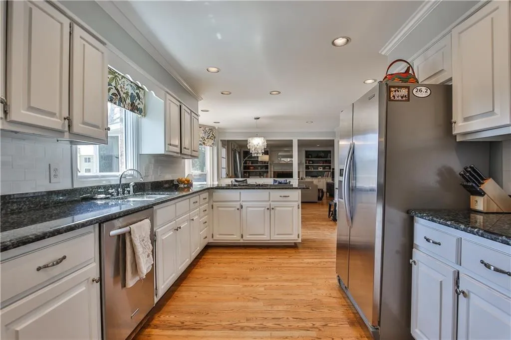 1745 Redbourne Drive, Sandy Springs, Georgia 30350, 5 Bedrooms Bedrooms, ,4 BathroomsBathrooms,Residential,Sold,1745 Redbourne Drive,5986733