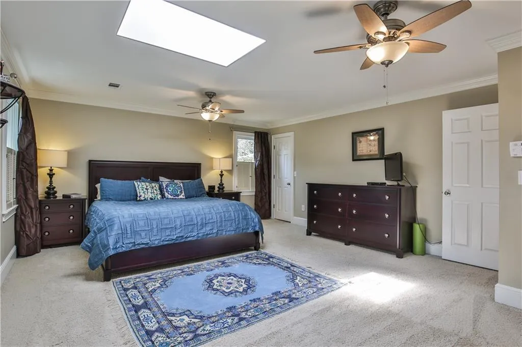 1745 Redbourne Drive, Sandy Springs, Georgia 30350, 5 Bedrooms Bedrooms, ,4 BathroomsBathrooms,Residential,Sold,1745 Redbourne Drive,5986733