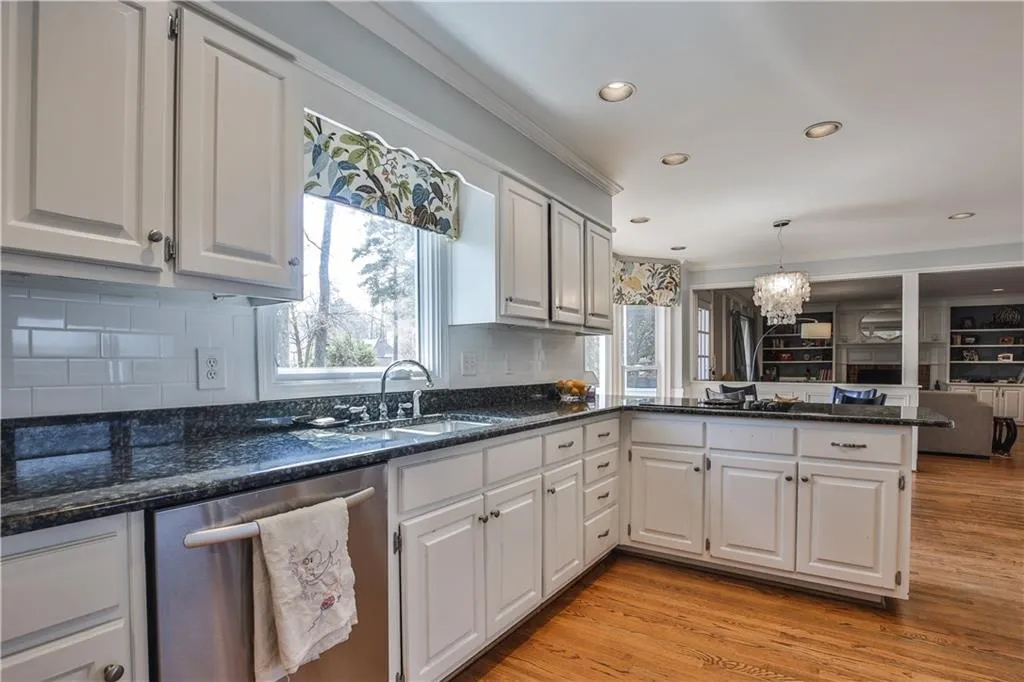 1745 Redbourne Drive, Sandy Springs, Georgia 30350, 5 Bedrooms Bedrooms, ,4 BathroomsBathrooms,Residential,Sold,1745 Redbourne Drive,5986733