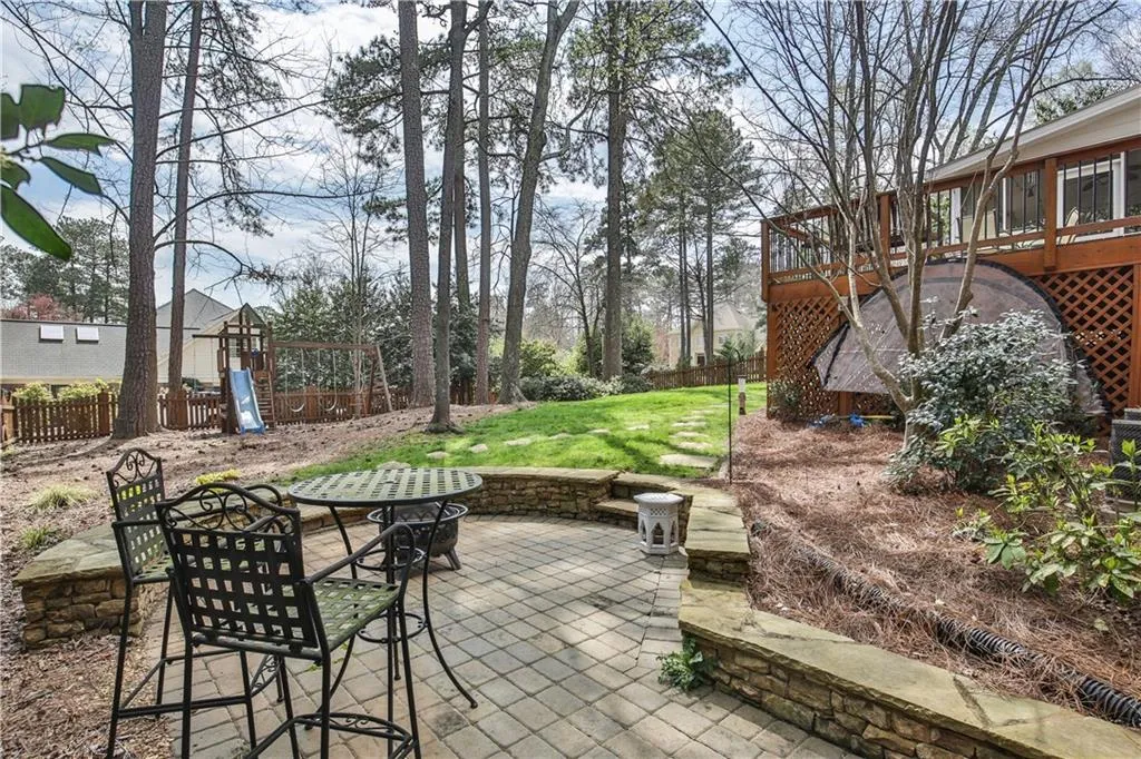 1745 Redbourne Drive, Sandy Springs, Georgia 30350, 5 Bedrooms Bedrooms, ,4 BathroomsBathrooms,Residential,Sold,1745 Redbourne Drive,5986733