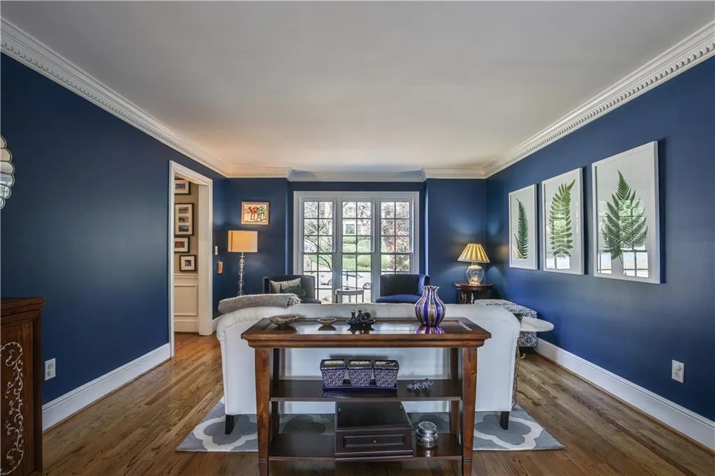 1745 Redbourne Drive, Sandy Springs, Georgia 30350, 5 Bedrooms Bedrooms, ,4 BathroomsBathrooms,Residential,Sold,1745 Redbourne Drive,5986733