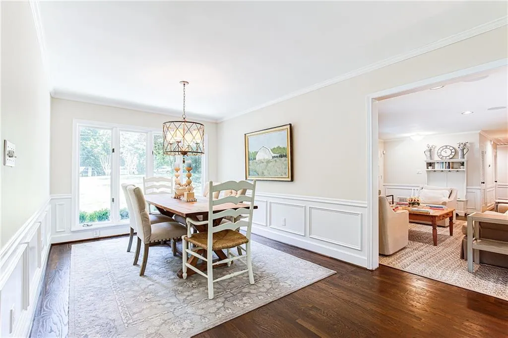 115 Finchley Court, Atlanta, Georgia 30328, 4 Bedrooms Bedrooms, ,3 BathroomsBathrooms,Residential,Sold,115 Finchley Court,6921154