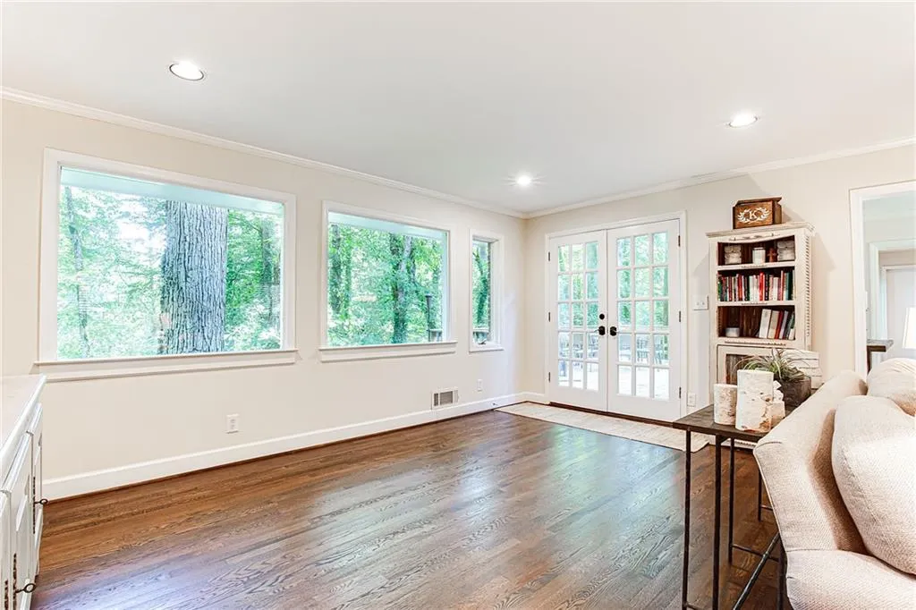 115 Finchley Court, Atlanta, Georgia 30328, 4 Bedrooms Bedrooms, ,3 BathroomsBathrooms,Residential,Sold,115 Finchley Court,6921154